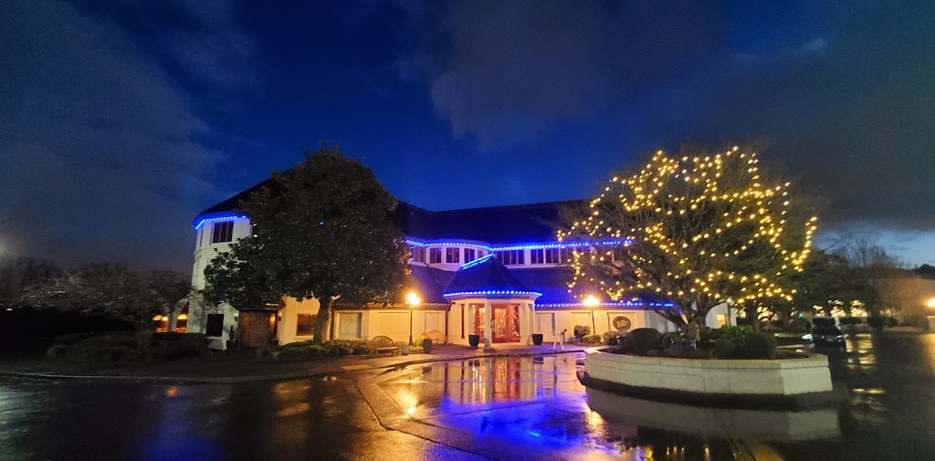 The Old Spaghetti Factory | restaurant | 715 S Bancroft St, Portland, OR 97239, USA | 5032225375 OR +1 503-222-5375