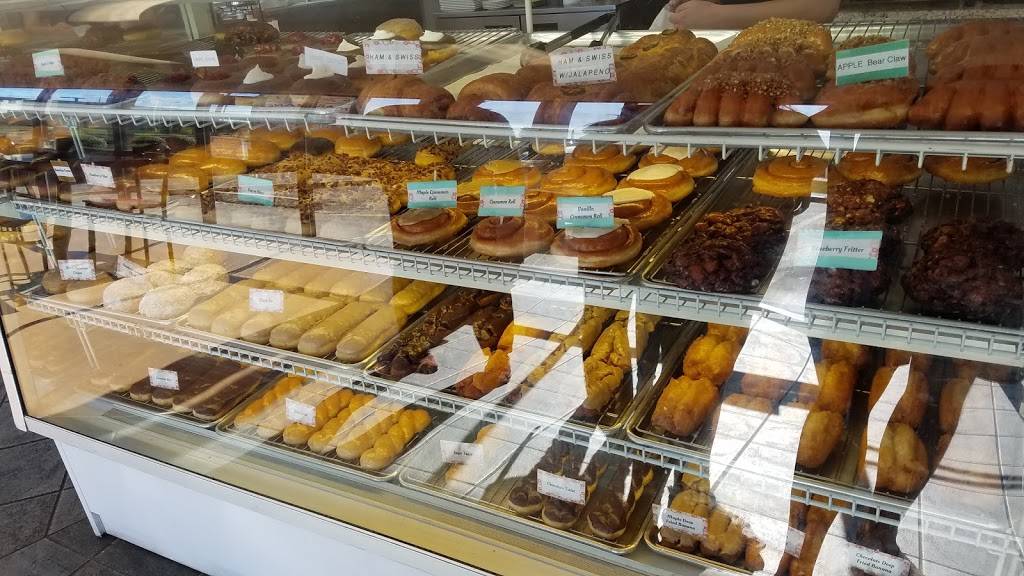 Angels Donuts And Ice Cream | restaurant | 212 NE 164th Ave #005, Vancouver, WA 98684, USA | 3608528685 OR +1 360-852-8685