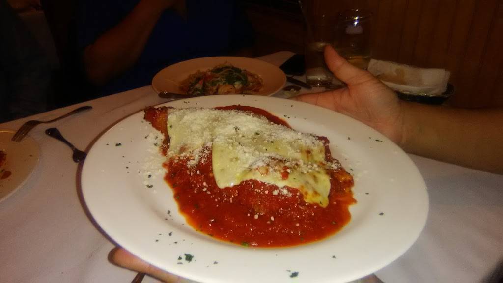 Lorenzo Bistro | restaurant | 223 New St, Woodland Park, NJ 07424, USA | 9733454141 OR +1 973-345-4141