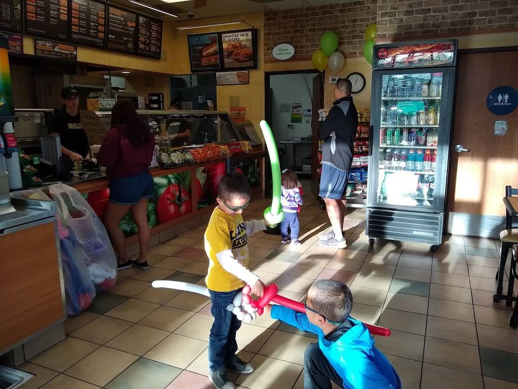 Subway | restaurant | 525 Country Club Drive, Ste E, Wood Ranch Village Ctr, Simi Valley, CA 93065, USA | 8055203094 OR +1 805-520-3094