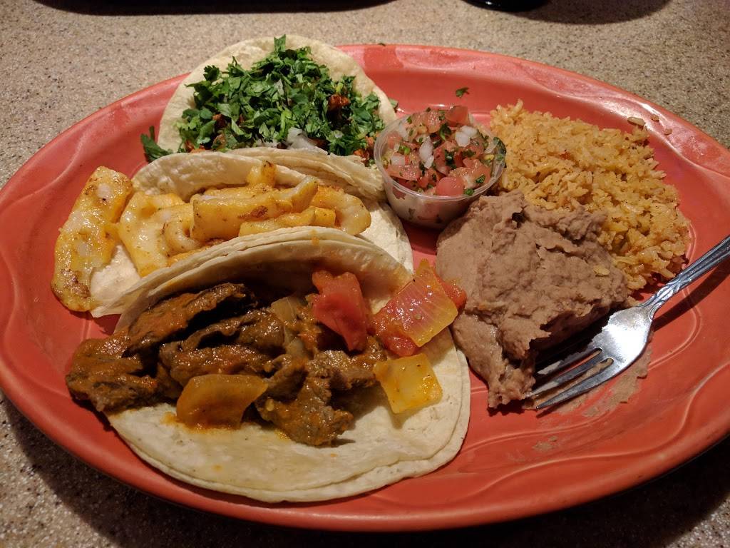 Javiers Sabor Mexicano & Agave Bar | restaurant | 8 W Miner St, Arlington Heights, IL 60004, USA | 8472557075 OR +1 847-255-7075