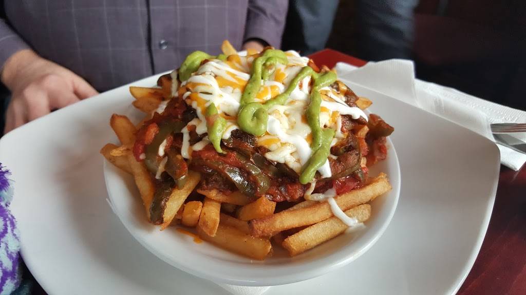 The Feathery Pub | restaurant | 420 Vansickle Rd, St. Catharines, ON L2R 6P9, Canada | 9056873553 OR +1 905-687-3553