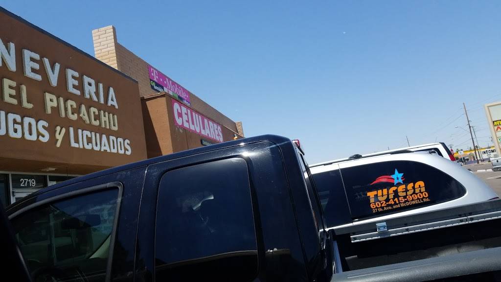 Neveria El Picachu | restaurant | 2719 W McDowell Rd, Phoenix, AZ 85009, USA | 6022696169 OR +1 602-269-6169