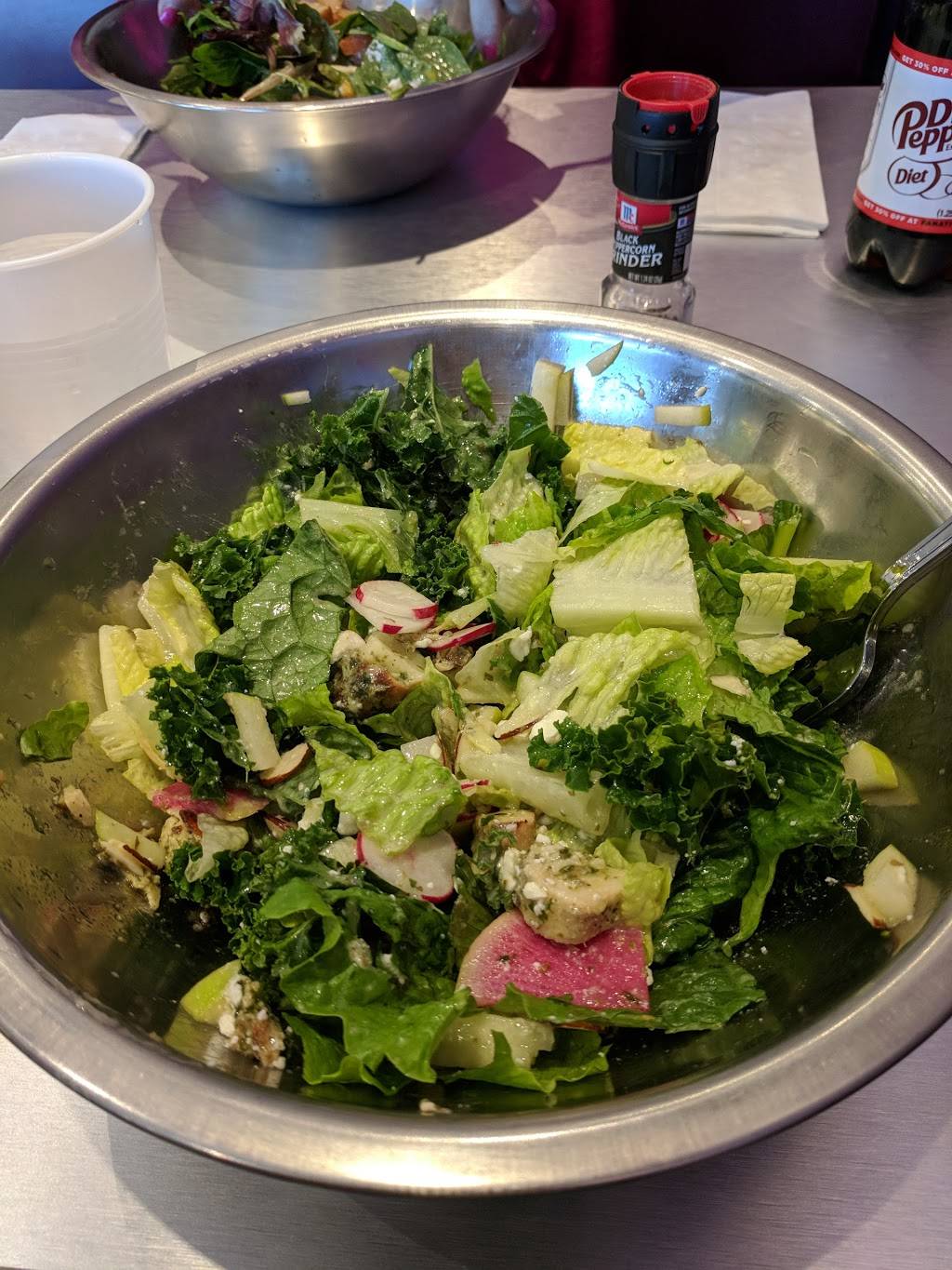 Salata | restaurant | 1705 N Collins St #131, Arlington, TX 76011, USA | 6827063550 OR +1 682-706-3550