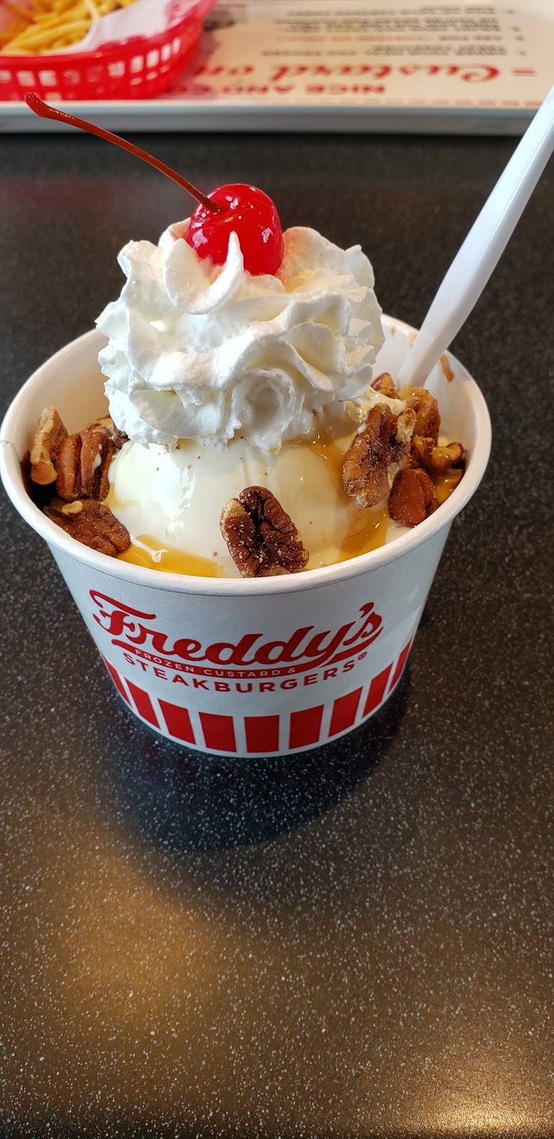 Freddys Frozen Custard & Steakburgers | restaurant | 3020 N Wooster Ave, Dover, OH 44622, USA | 3303642299 OR +1 330-364-2299