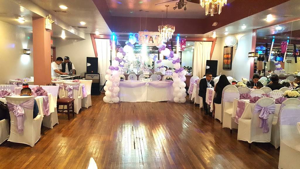 Green Pavilion | restaurant | 4307 18th Ave, Brooklyn, NY 11218, USA | 7184354722 OR +1 718-435-4722