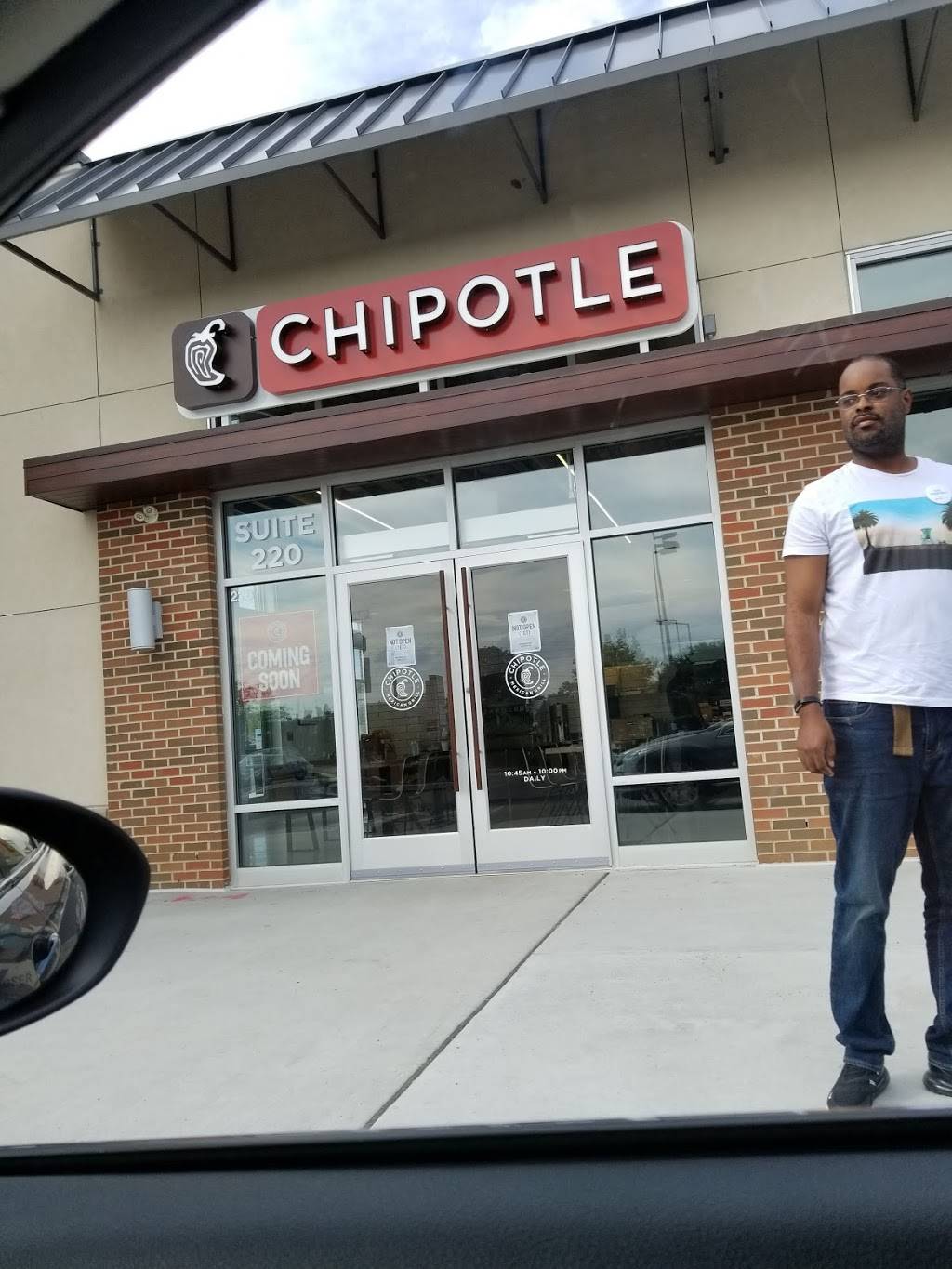 Chipotle Mexican Grill | restaurant | 2401 W Cheltenham Ave Ste 220, Wyncote, PA 19095, USA | 2158842695 OR +1 215-884-2695