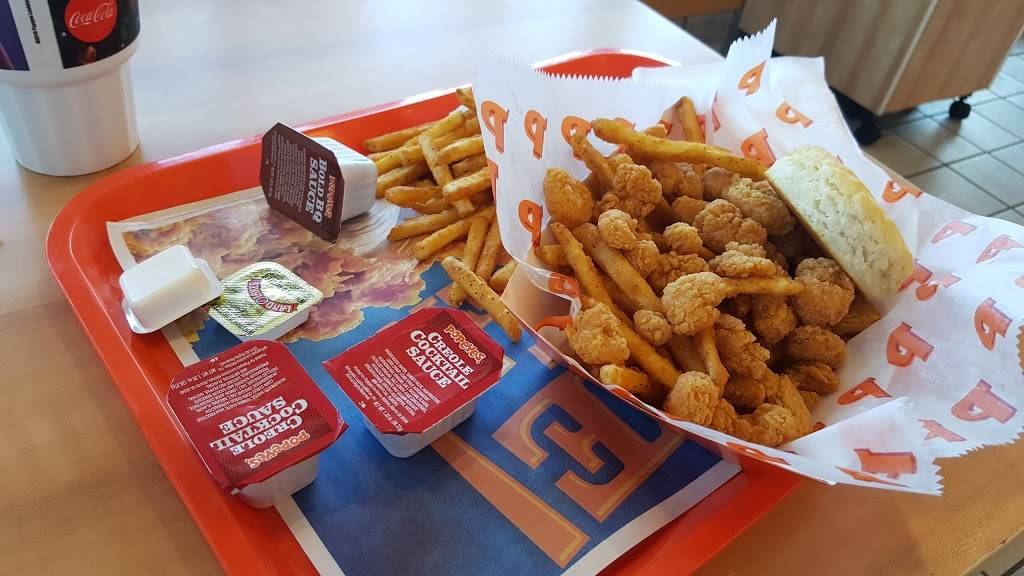 Popeyes Louisiana Kitchen | restaurant | 16989 Valley Blvd, Fontana, CA 92335, USA | 9098543774 OR +1 909-854-3774