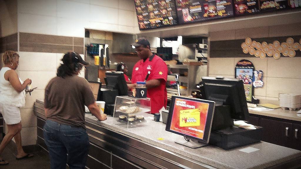 Carls Jr. | restaurant | 8800 S Polk St, Dallas, TX 75232, USA | 9722281840 OR +1 972-228-1840