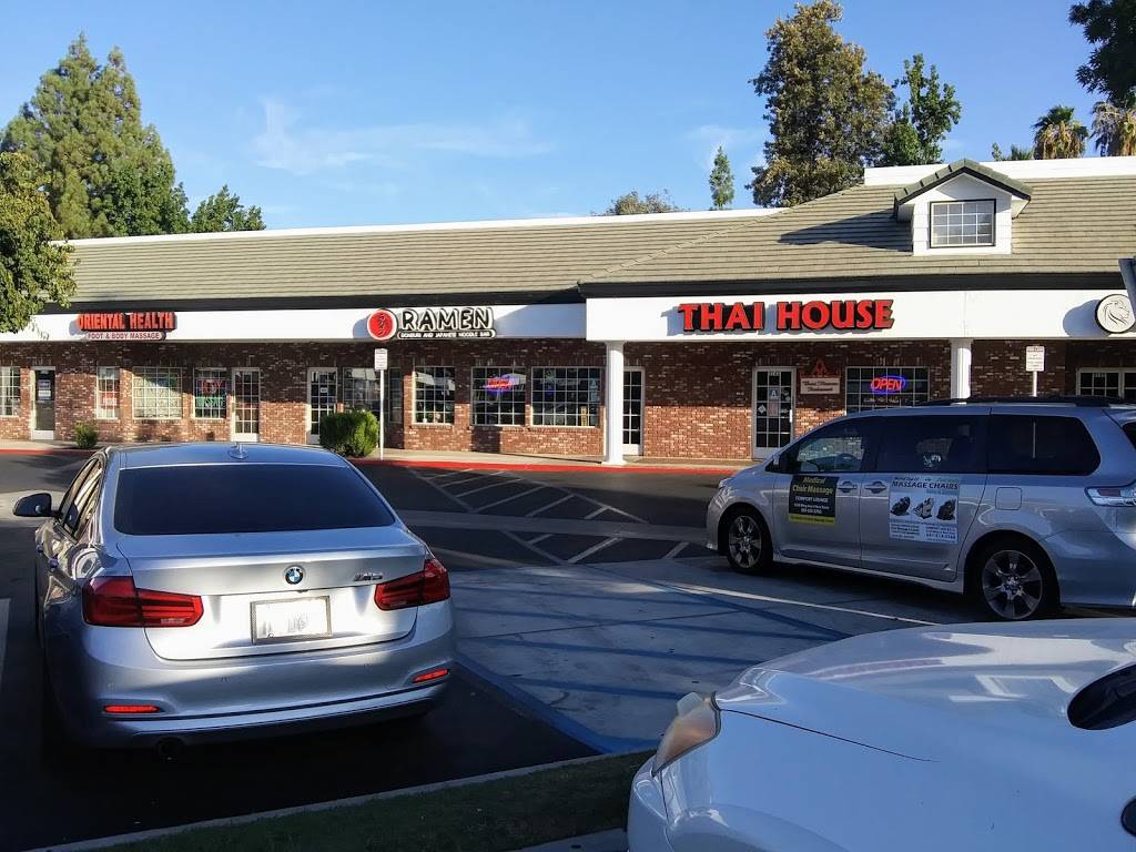 Thai House Restaurant | restaurant | 5143 Ming Ave, Bakersfield, CA 93309, USA | 6613979667 OR +1 661-397-9667