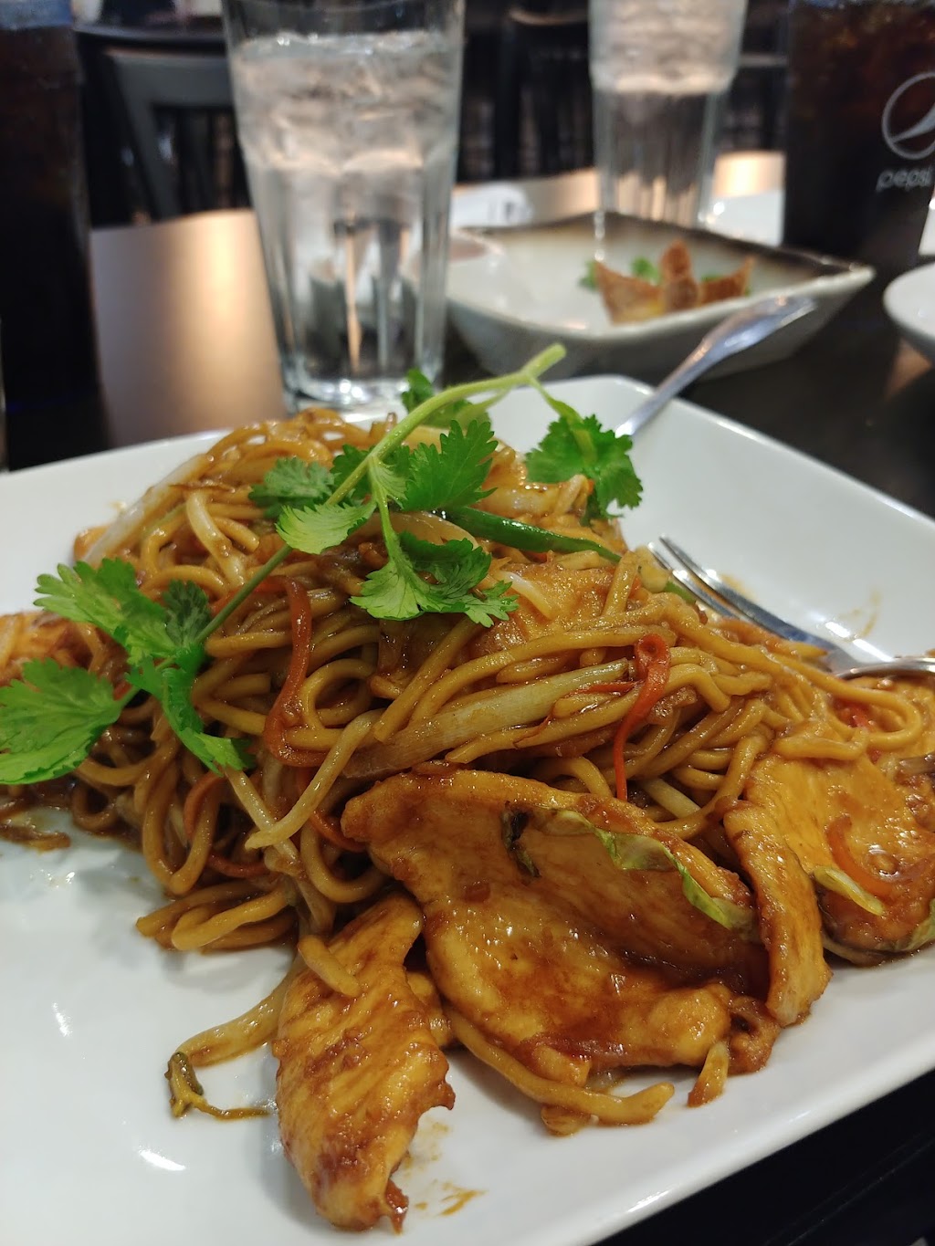 Mt Asian One | restaurant | 1431 N Denver Ave, Loveland, CO 80538, USA | 9709667611 OR +1 970-966-7611