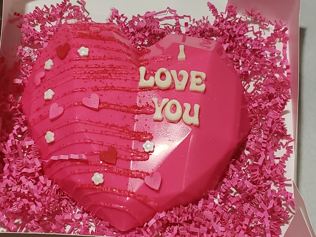 Berry Yummy Treats | restaurant | 19450 Hubbell Ave, Detroit, MI 48235, USA | 3139898378 OR +1 313-989-8378