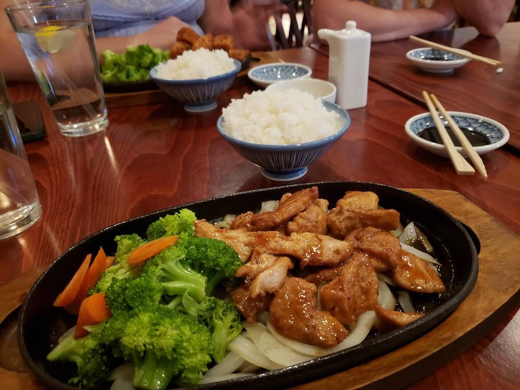 Mikaku Japanese Restaurant | restaurant | 290 W Main St, Northborough, MA 01532, USA | 5083935553 OR +1 508-393-5553