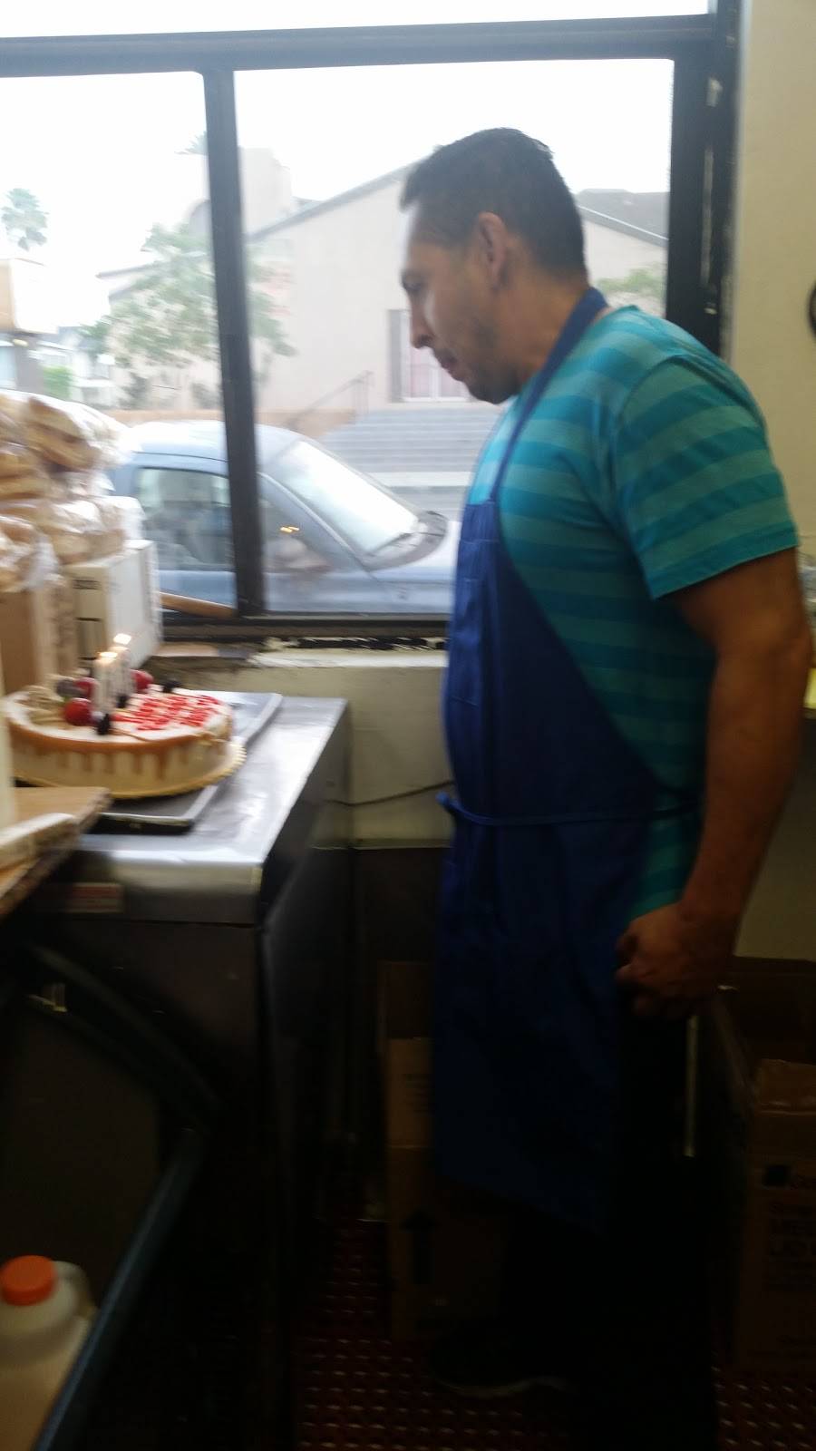 Jims Burguers | restaurant | 4000 Gage Ave, Bell, CA 90201, USA | 3237732760 OR +1 323-773-2760