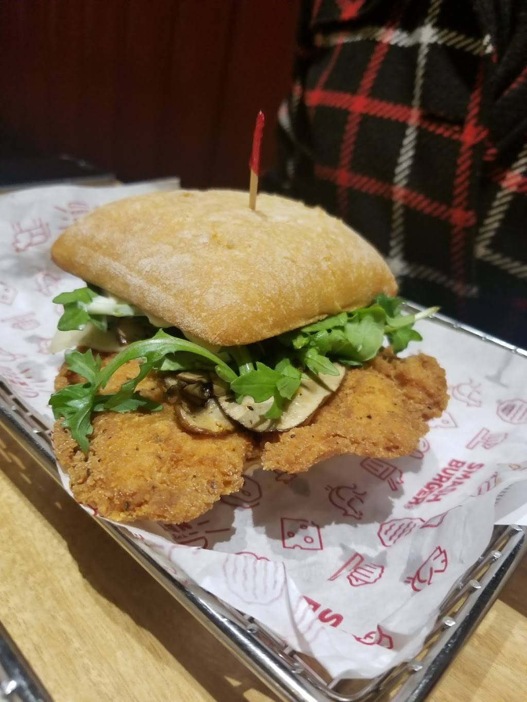 Smashburger | restaurant | 1111 40th St, Emeryville, CA 94608, USA | 5106551177 OR +1 510-655-1177