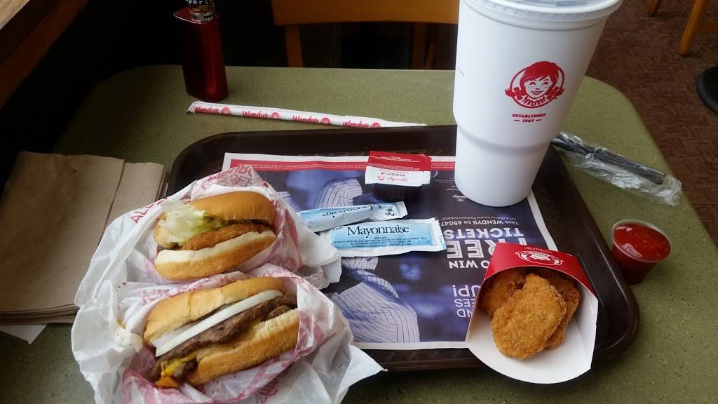 Wendys | restaurant | 60 N Broadway, Hicksville, NY 11801, USA | 5164330255 OR +1 516-433-0255