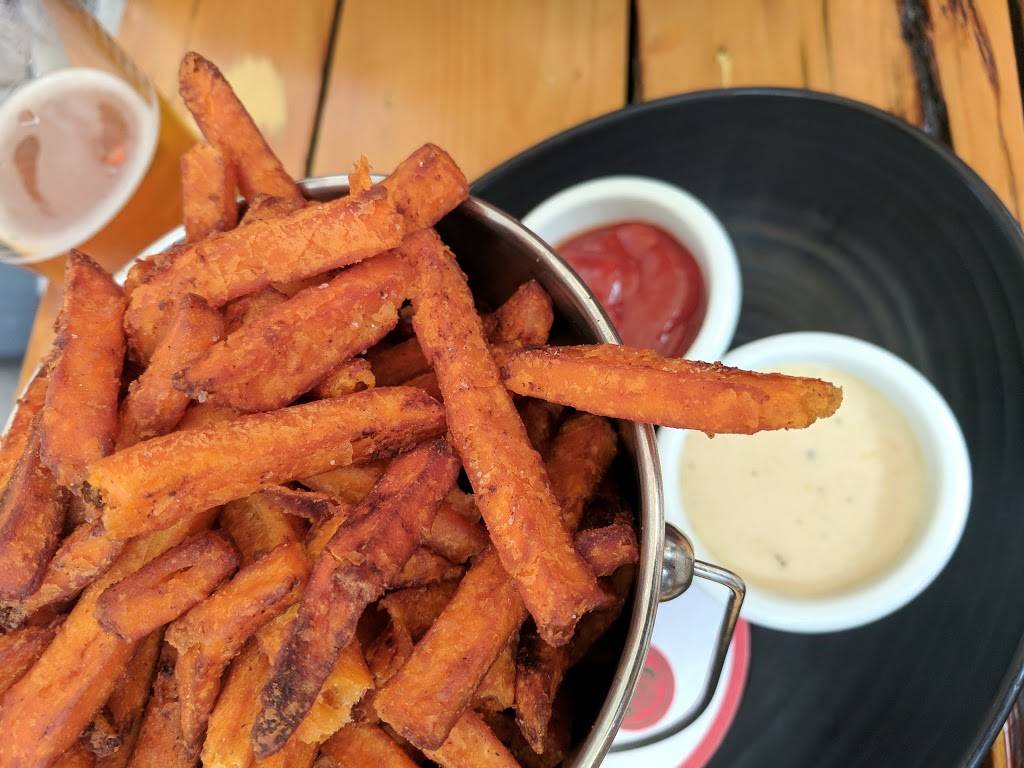 Free House | restaurant | 2700 Bancroft Way, Berkeley, CA 94704, USA | 5106472300 OR +1 510-647-2300