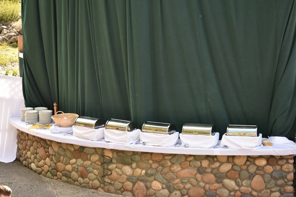 River Ranch Lodge & Restaurant | restaurant | 2285 River Rd, Alpine Meadows, CA 96146, USA | 5305834264 OR +1 530-583-4264