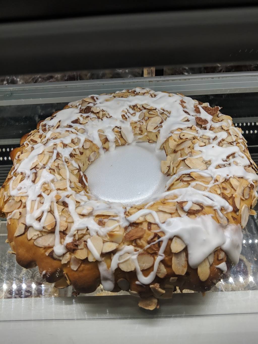 Bootsies - Restaurant | Bakery | General Store | restaurant | 1365 IL-3, Waterloo, IL 62298, USA | 6189390124 OR +1 618-939-0124