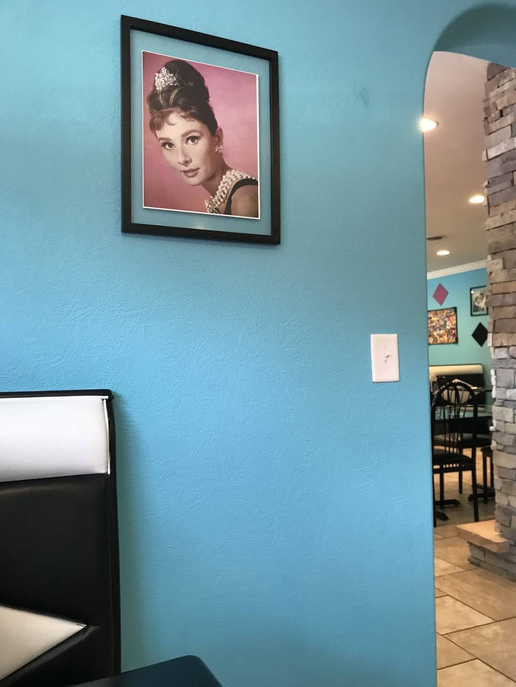 JJs Diner | restaurant | 1301 Gray Station Sulphur Springs Rd, Jonesborough, TN 37659, USA | 4239134693 OR +1 423-913-4693