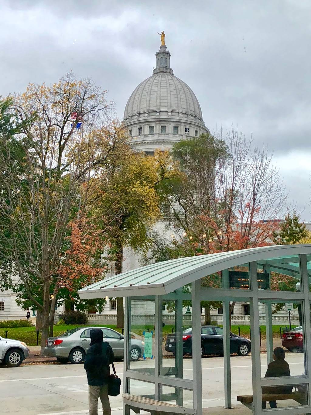 Graze | restaurant | 1 S Pinckney St, Madison, WI 53703, USA | 6082512700 OR +1 608-251-2700