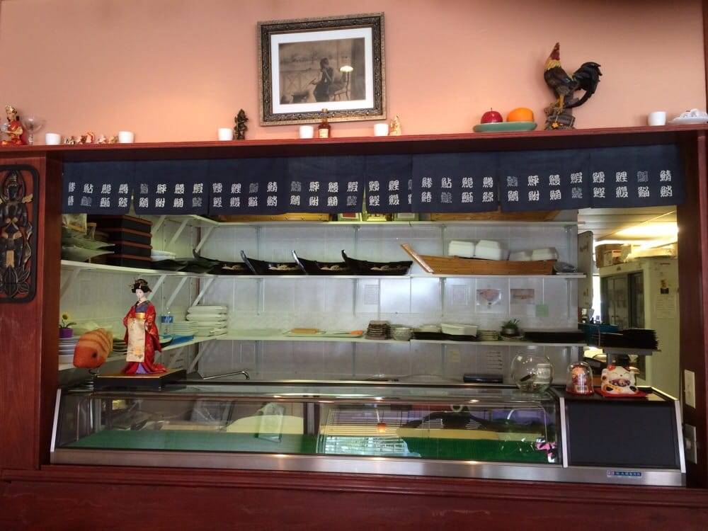 Asiana Hyde Park Thai & Sushi | restaurant | 3922 Edwards Rd, Cincinnati, OH 45209, USA | 5133510999 OR +1 513-351-0999