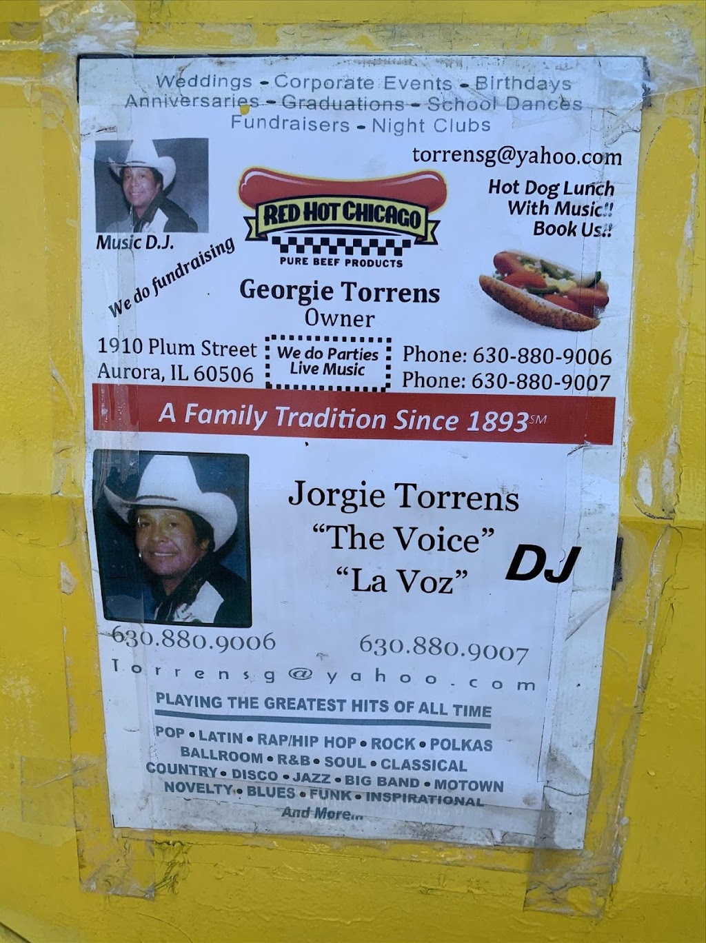 Georgie’s Chicago Red Hot Dogs | meal takeaway | 1830 Douglas Rd, Montgomery, IL 60538, USA | 6308809006 OR +1 630-880-9006