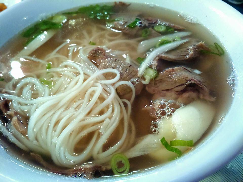 Les Restaurant | restaurant | 113 Colorado Ave, Ames, IA 50014, USA | 5152920002 OR +1 515-292-0002