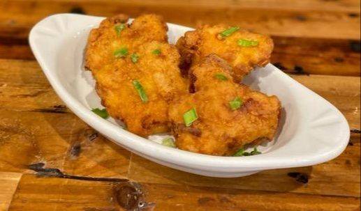 The Crest Room | restaurant | 706 Westfield St, West Springfield, MA 01089, USA | 4137397700 OR +1 413-739-7700