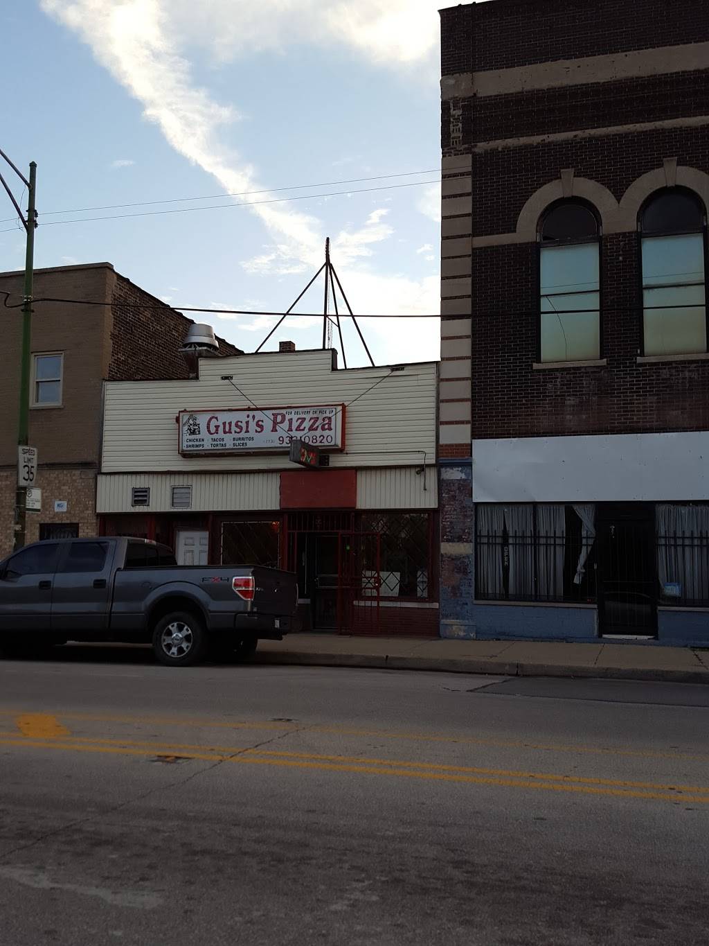 Gusis Pizza | restaurant | 10606 S Torrence Ave, Chicago, IL 60617, USA | 7733377163 OR +1 773-337-7163