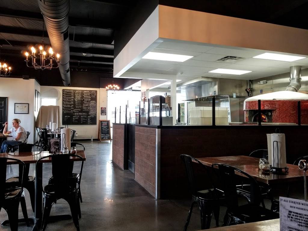 FIAMMA pizza company | restaurant | 405 N Market St, Chattanooga, TN 37405, USA | 4237137742 OR +1 423-713-7742