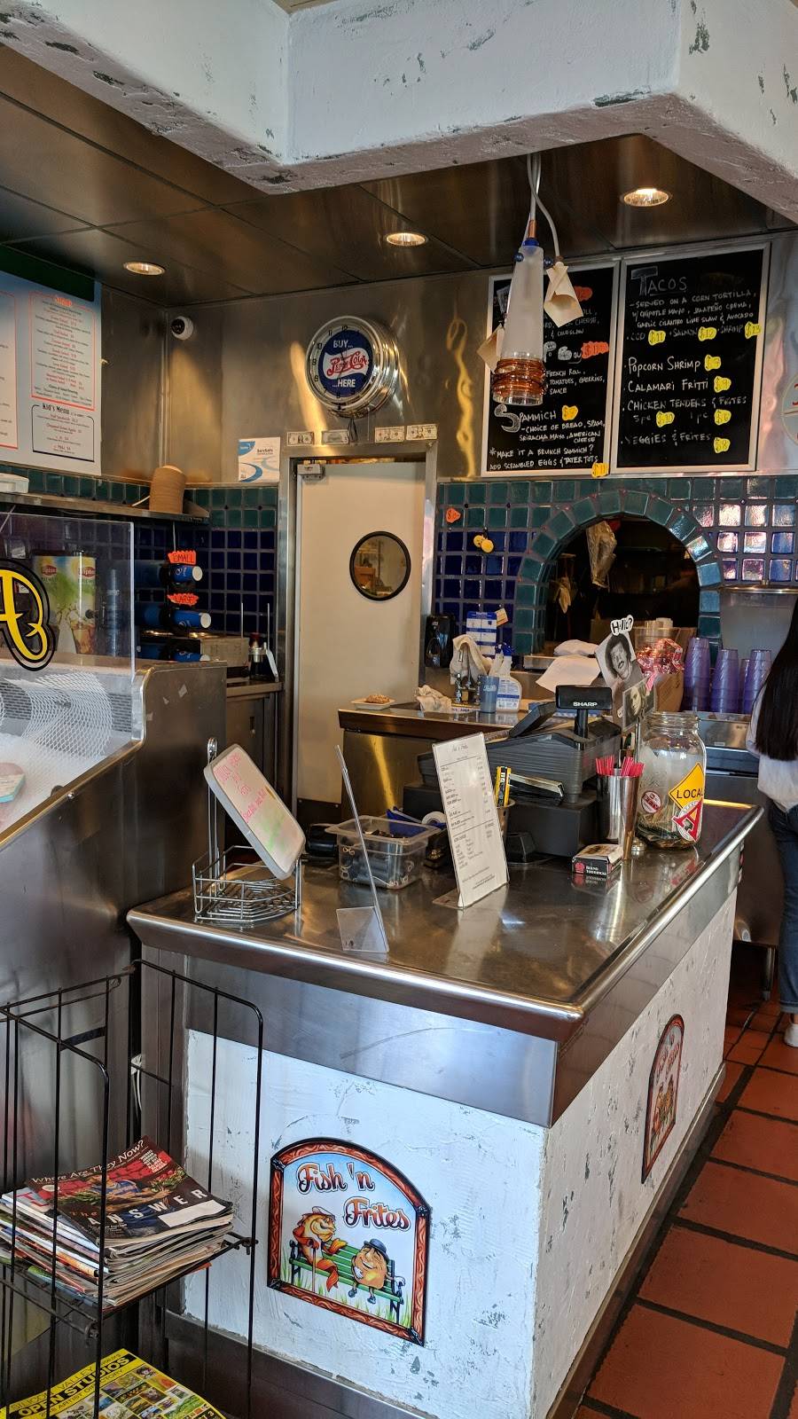 Fish n Frites | restaurant | 328 Main St, Half Moon Bay, CA 94019, USA | 6507121520 OR +1 650-712-1520