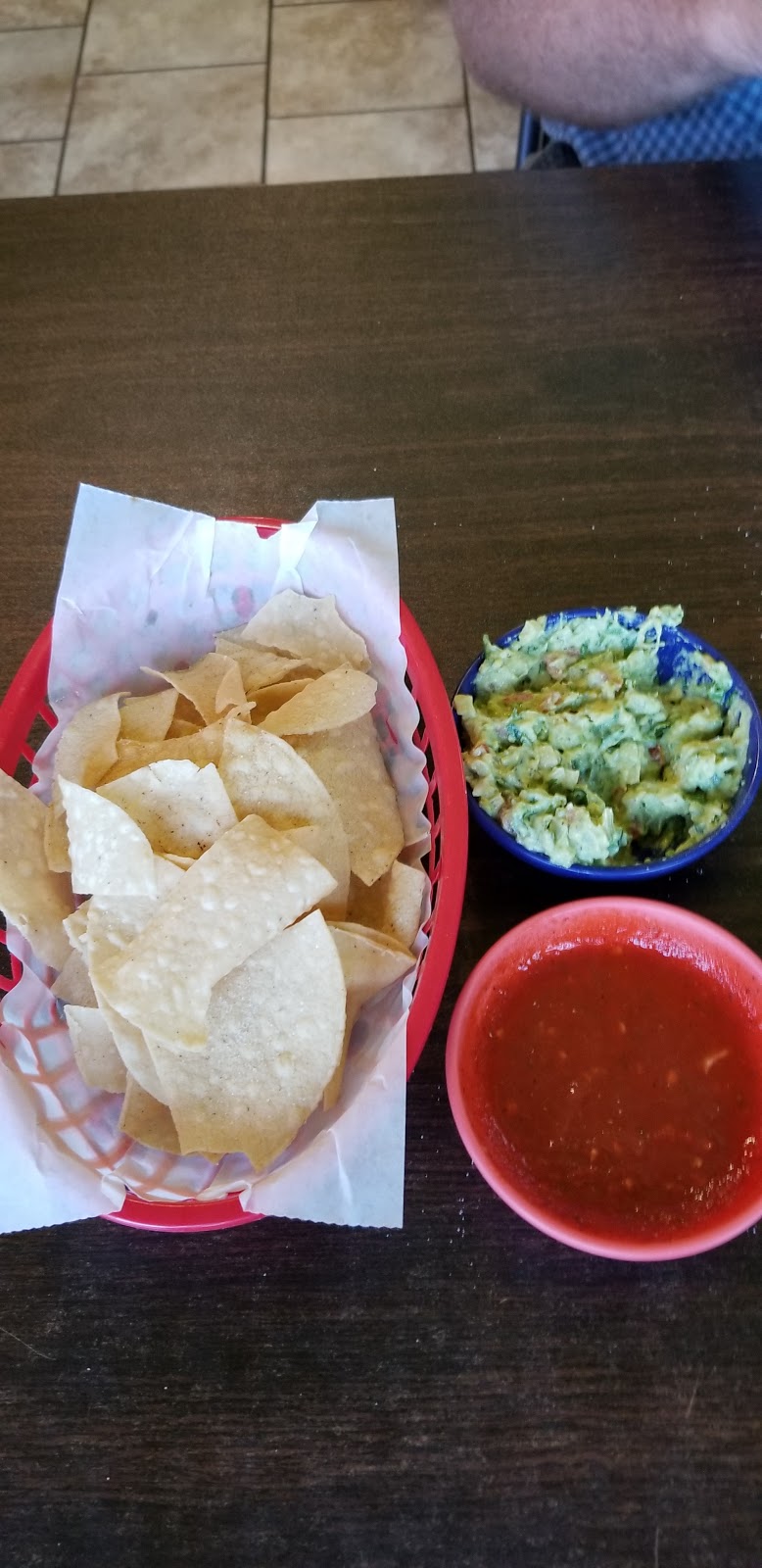 Las Palmas Taqueria | restaurant | 200 E Giraud Ave, Canadian, TX 79014, USA | 8063239897 OR +1 806-323-9897