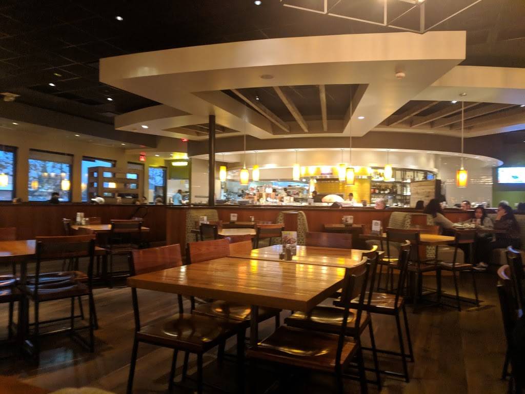 California Pizza Kitchen at Rolling Hills | restaurant | 25304 Crenshaw Blvd, Rolling Hills Rd, Torrance, CA 90505, USA | 3105395410 OR +1 310-539-5410