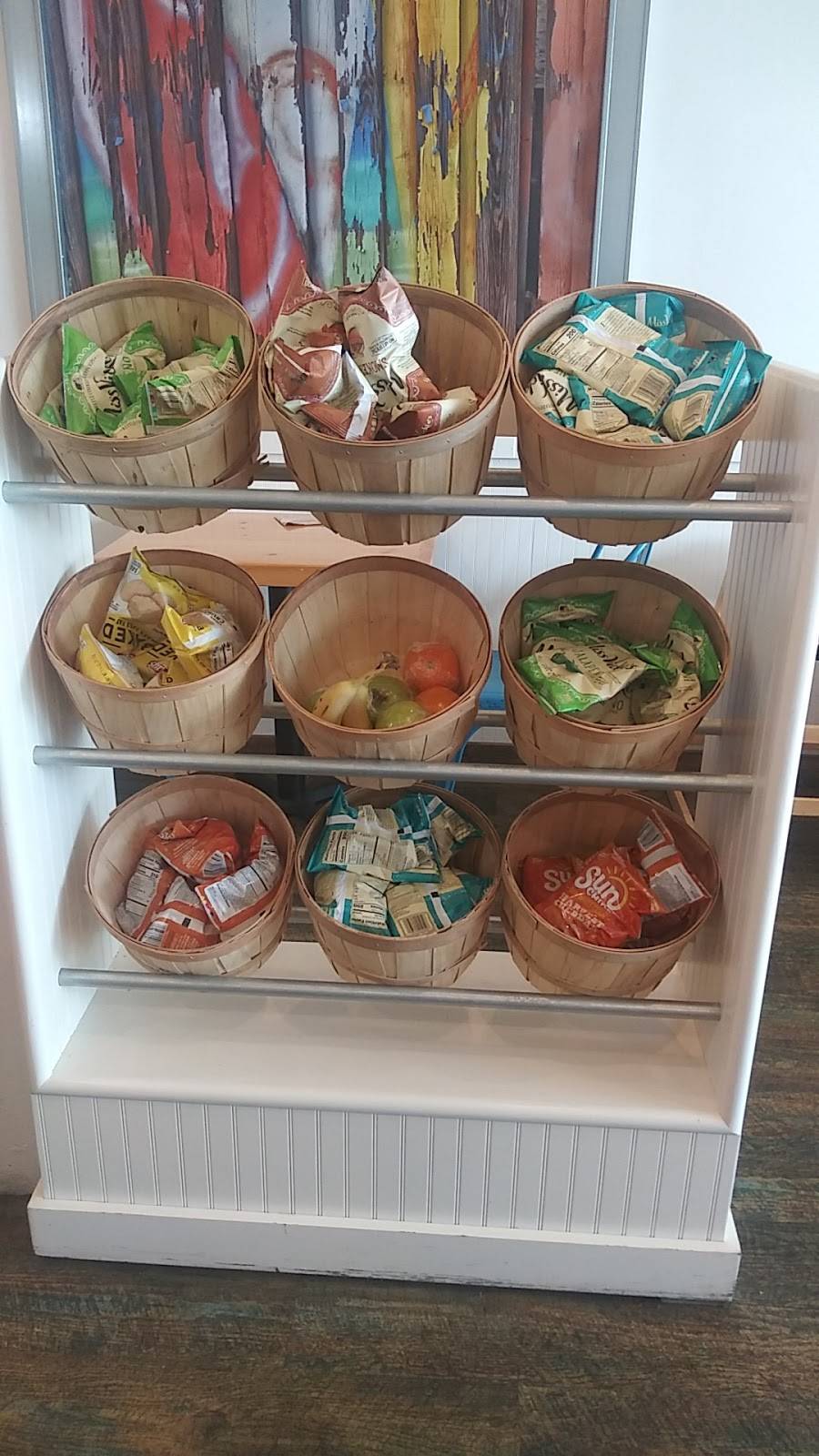 Tropical Smoothie Cafe | restaurant | 14394 N Dale Mabry Hwy, Tampa, FL 33618, USA | 8132523750 OR +1 813-252-3750