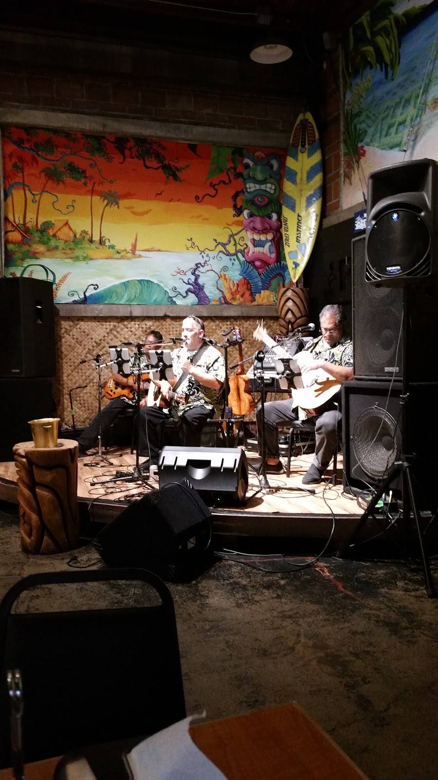 The Reef | restaurant | 120 Union St, Santa Cruz, CA 95060, USA | 8314599876 OR +1 831-459-9876