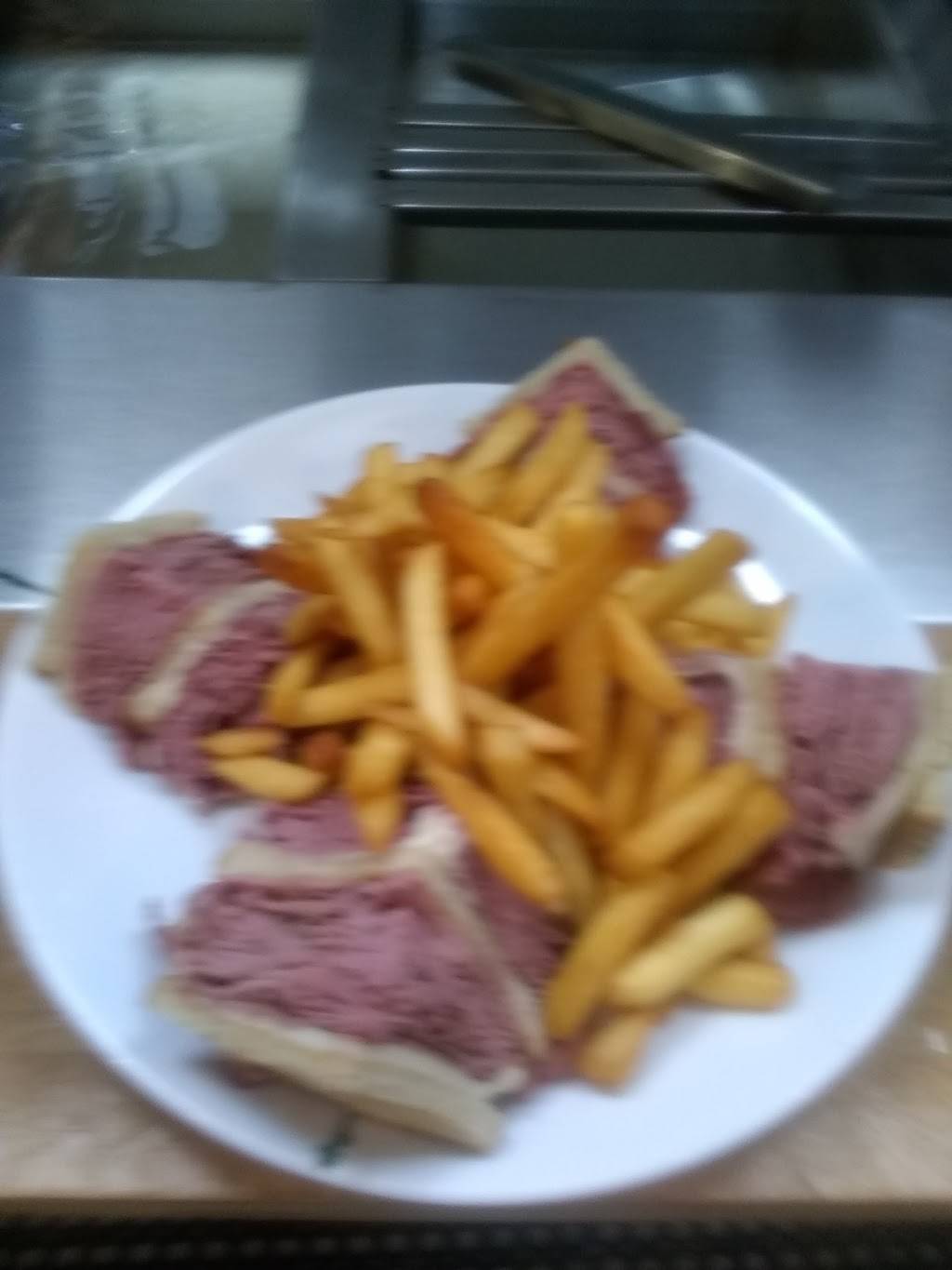 Mike Jrs Richmond Diner | restaurant | 3954 Richmond Ave, Staten Island, NY 10312, USA | 7183172331 OR +1 718-317-2331