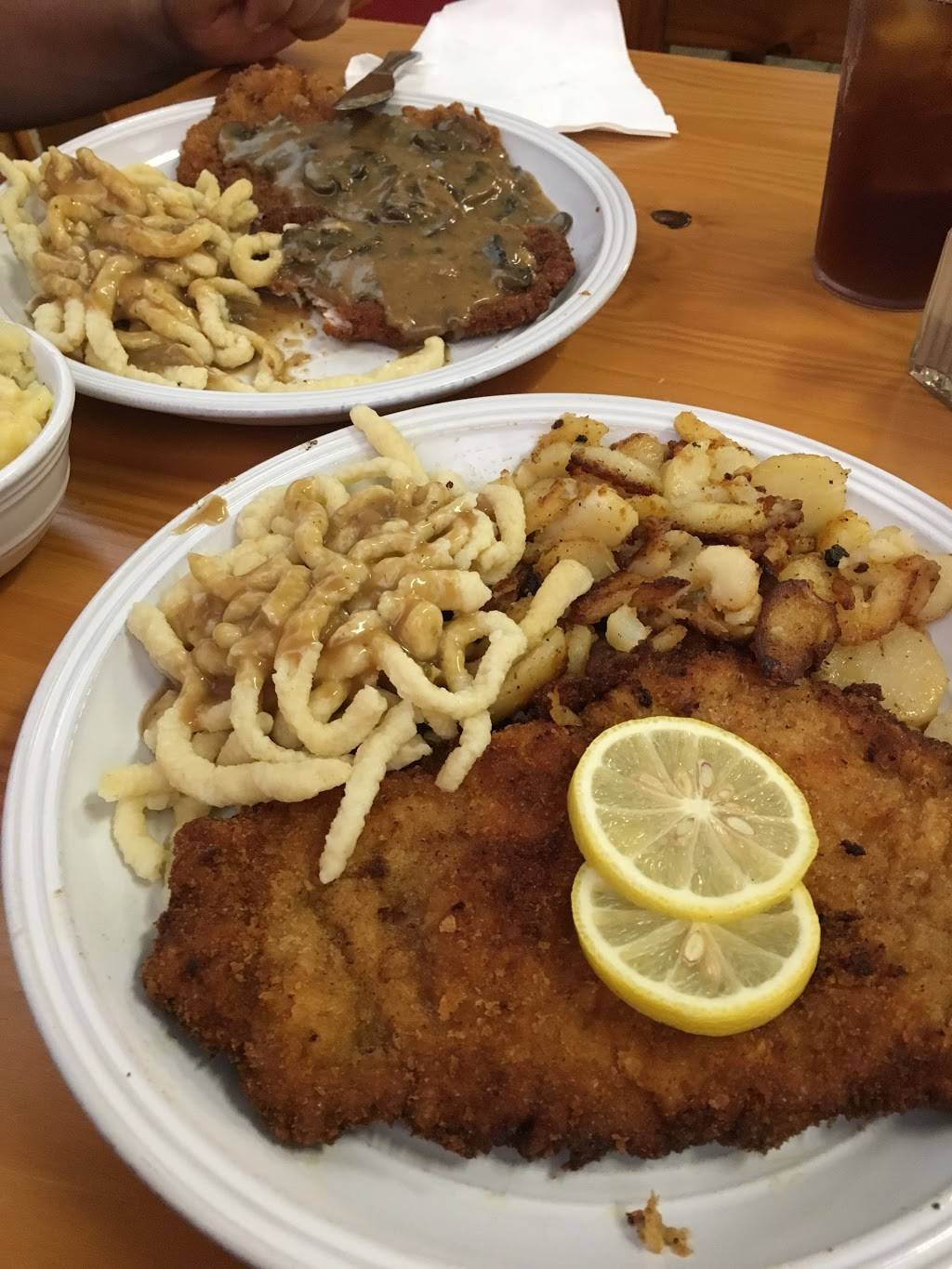Opas Schnitzel Hut | restaurant | 1608 Farm to Market 2410, Harker Heights, TX 76548, USA | 2544322657 OR +1 254-432-2657
