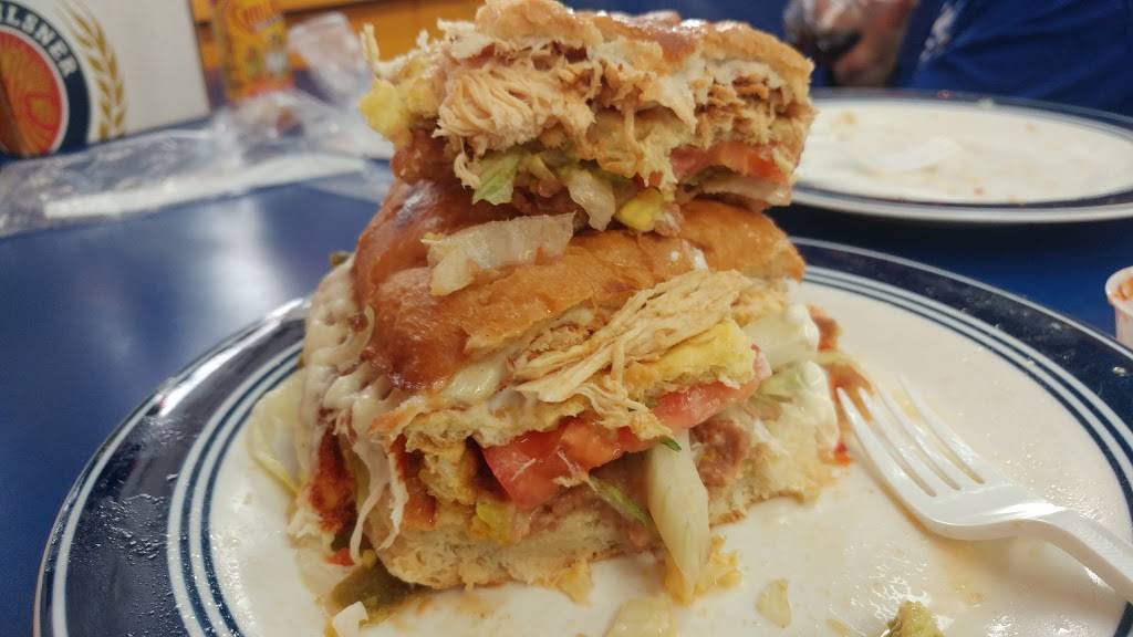 Tacos Rojas | restaurant | 737 13th St SW, Roanoke, VA 24016, USA | 5402667636 OR +1 540-266-7636