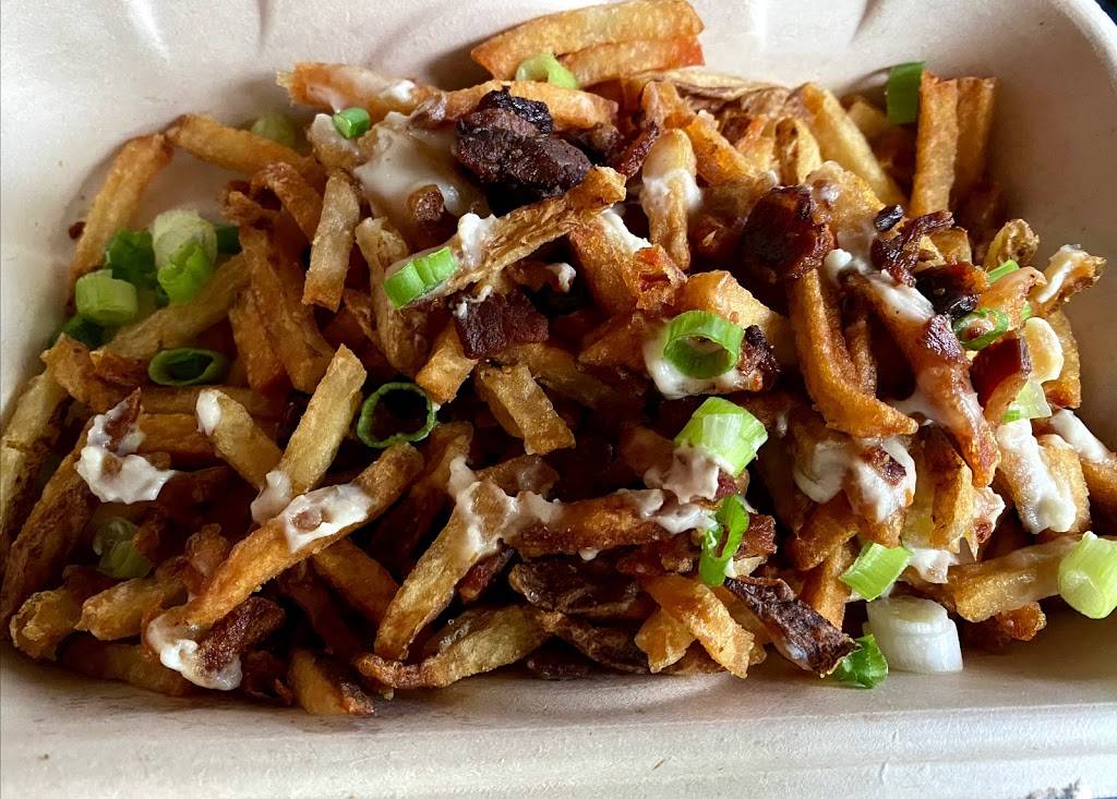 Apocalypse Burger | restaurant | 115 E 49th St, Indianapolis, IN 46205, USA | 3174265001 OR +1 317-426-5001