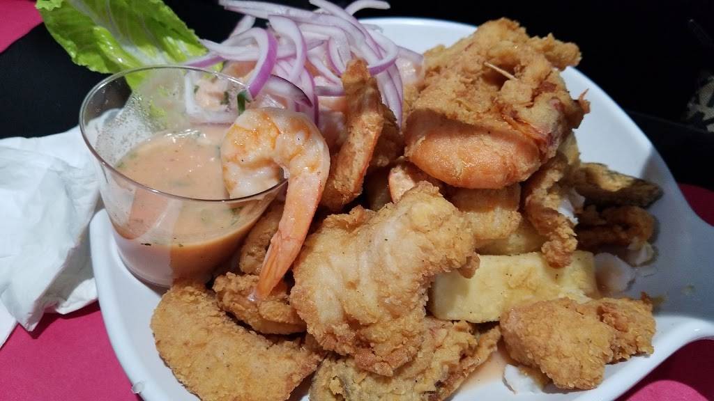 B-52s | restaurant | 200 N 2nd St, Harrison, NJ 07029, USA | 9734823087 OR +1 973-482-3087