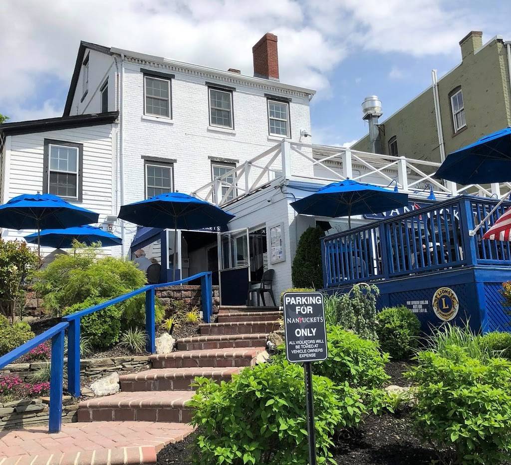 Nantuckets | restaurant | 9 Traders Cove, Port Jefferson, NY 11777, USA | 6315094848 OR +1 631-509-4848