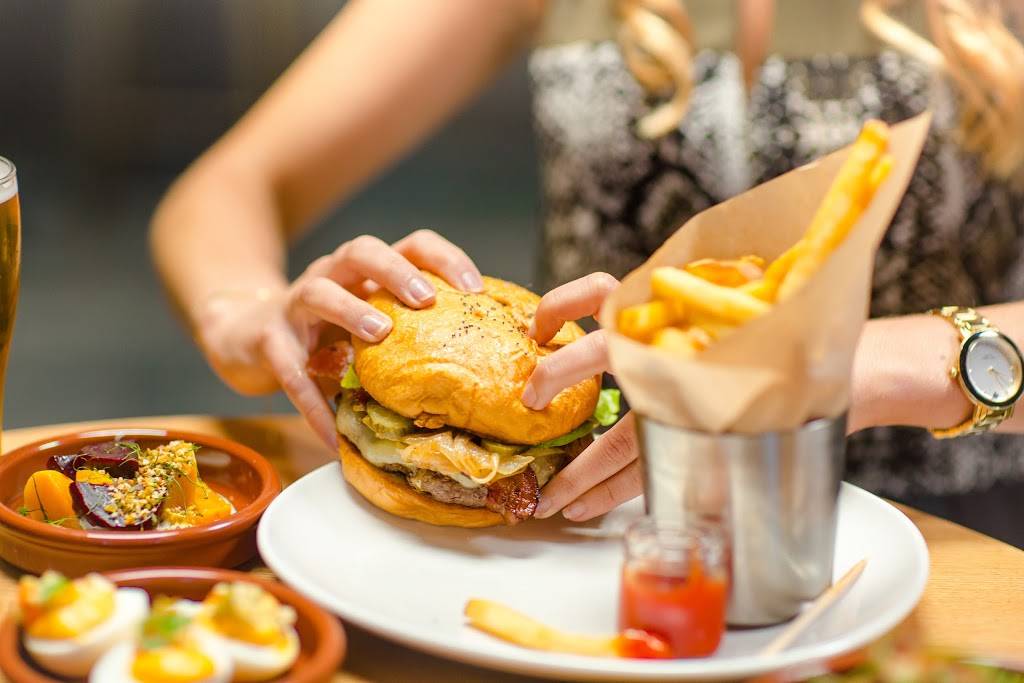 Loma Brewing Company | restaurant | 130 N Santa Cruz Ave, Los Gatos, CA 95030, USA | 4085609626 OR +1 408-560-9626