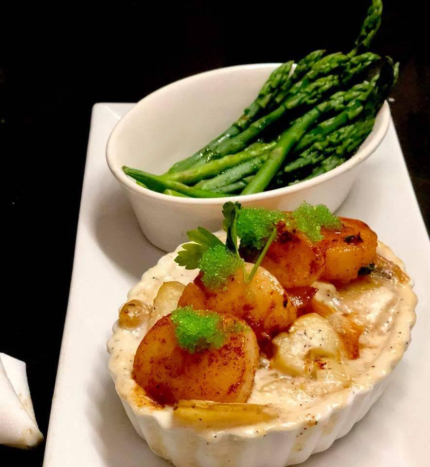 The Daily Dish | restaurant | 8301 Grubb Rd, Silver Spring, MD 20910, USA | 3015886300 OR +1 301-588-6300