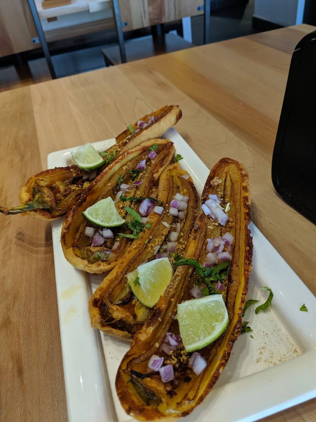 NeeHees Indian Vegetarian Street Food | restaurant | 6080 Sawmill Rd, Dublin, OH 43017, USA | 6143896304 OR +1 614-389-6304