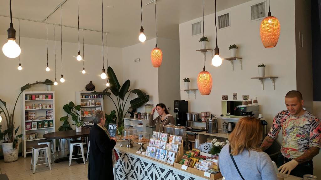 Açai Jungle Bowls Cafe | cafe | 326 N Victory Blvd, Burbank, CA 91502, USA | 8188597199 OR +1 818-859-7199