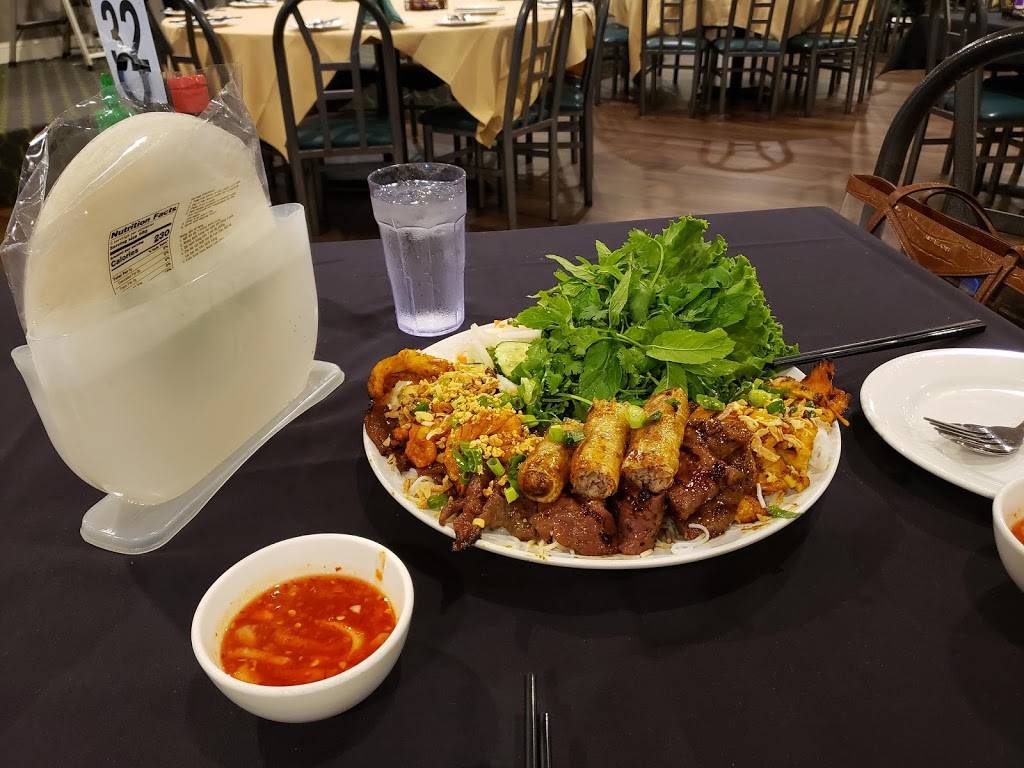 Savory Vietnam Restaurant | restaurant | 2200 W Alameda Ave #44, Denver, CO 80223, USA | 3039752399 OR +1 303-975-2399