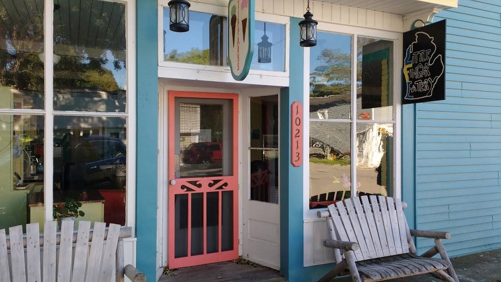Little Finger Eatery | restaurant | 10213 W Front St, Empire, MI 49630, USA | 2318352168 OR +1 231-835-2168