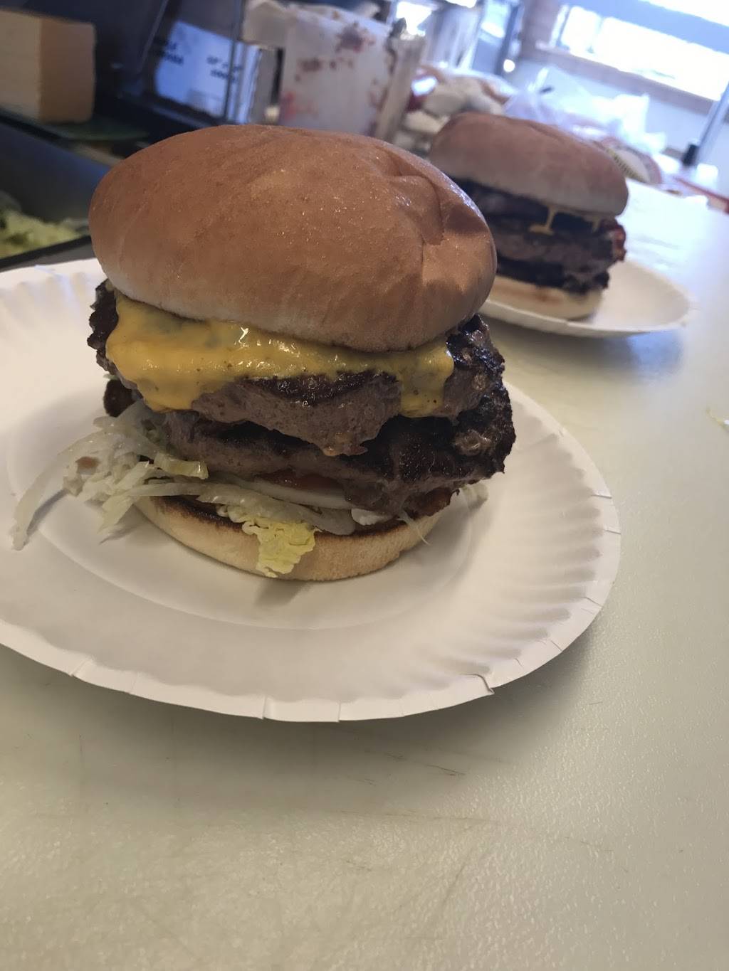 Circle T Burgers | restaurant | 625 E Reinken Ave #4533, Belen, NM 87002, USA | 5058642929 OR +1 505-864-2929