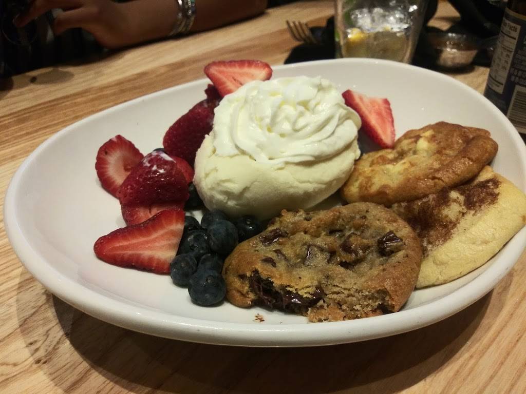 Sedona Taphouse | restaurant | 435 Charles H Dimmock Pkwy, Colonial Heights, VA 23834, USA | 8049308277 OR +1 804-930-8277